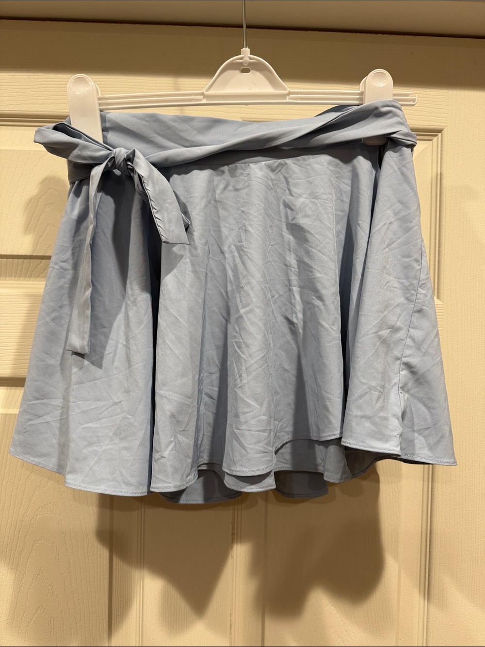 HALARA Light Blue Tie-Waist Skater Skirt